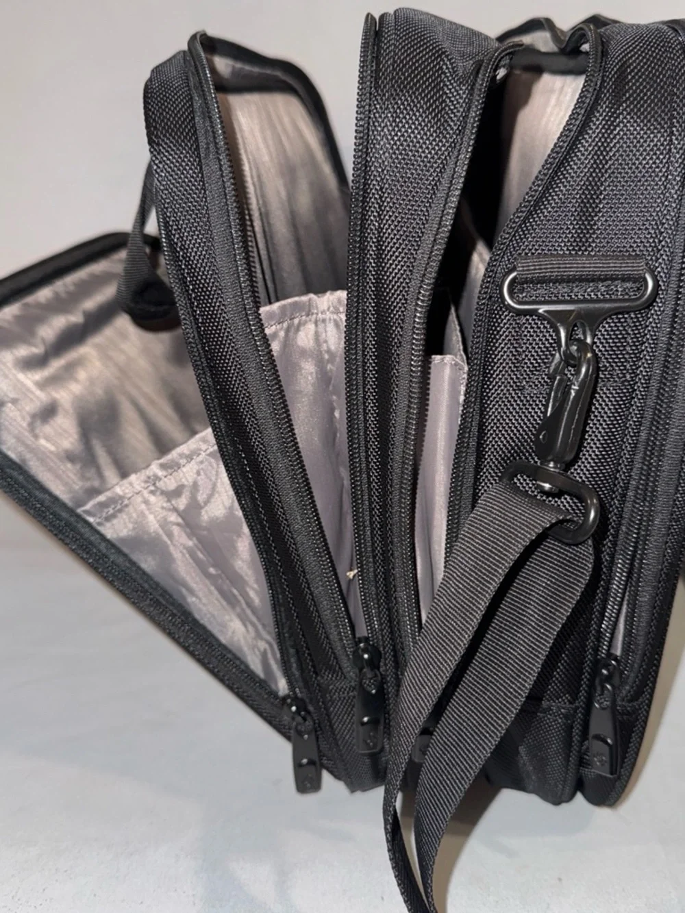 Samsonite Black Laptop Briefcase with Front Organizer and Padded Strap